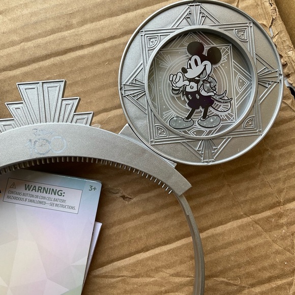 DISNEY 100 ANNAVERSARY light up ears - Picture 8 of 9